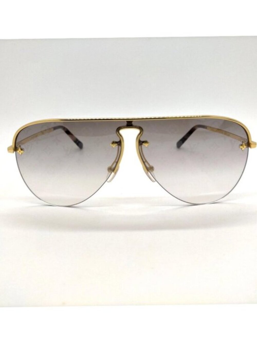 Authentic Louis Vuitton Attitude Pilot Sunglasses Gold Frame Gray Monogram Lens - Picture 3 of 10